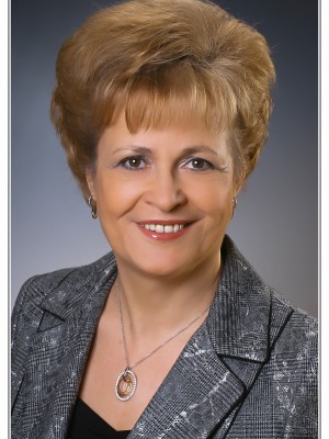 Dr. Főzőné Timár Éva