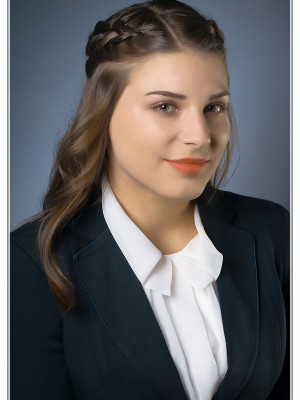 Guttyán Eszter