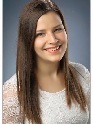 Csonki Márta Flóra