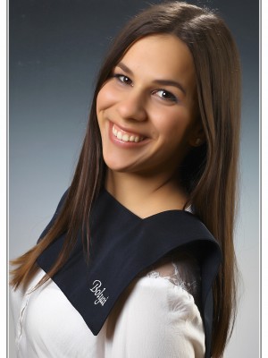 Halcsik Dóra